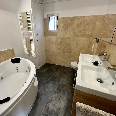 Villa Mahjong Piscine Vue Clim 6 Adultes Et 2 Enfants *
